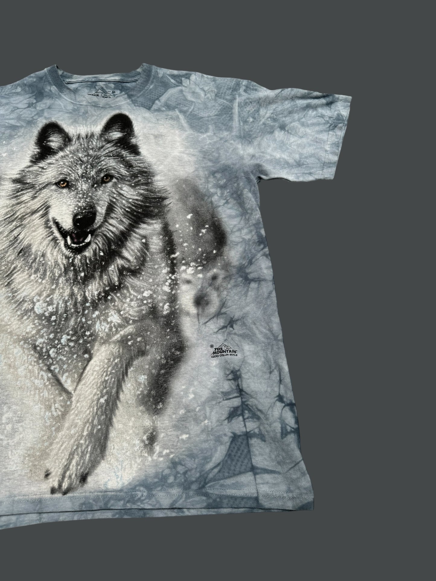 The Mountain "Snow Wolf" Tee