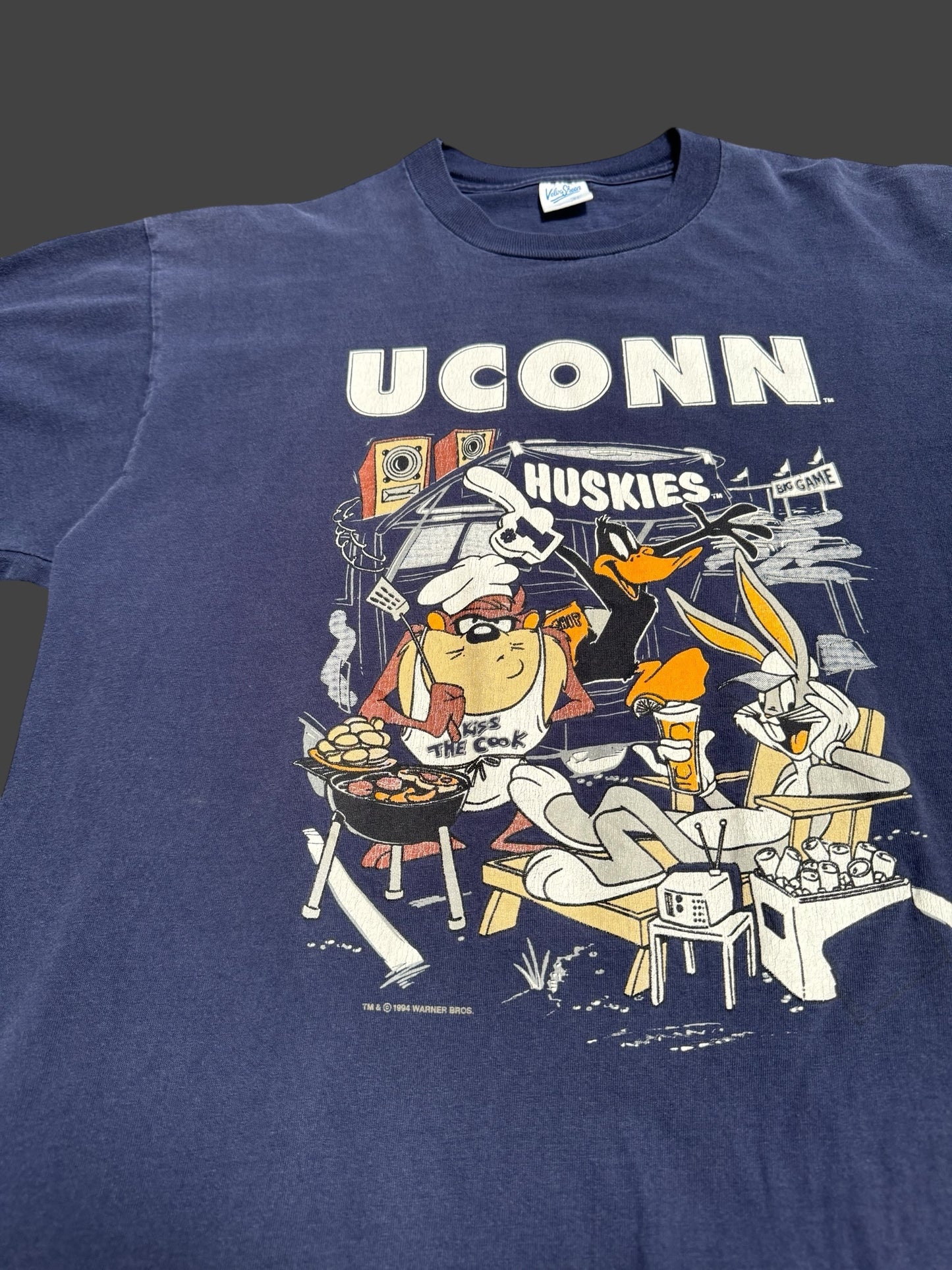 1994 Warner Bros. "UCONN Huskies" Tee